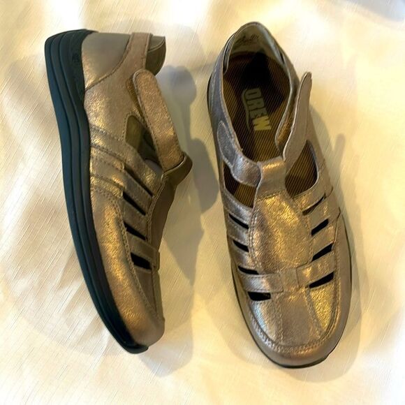 DREW PEWTER LEATHER FISHERMAN STYLE SANDALS.   NEW IN BOX - Picture 2 of 11